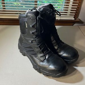 Bates 8 inch tactical Gore-Tex side zip boots men’s size 10.5.